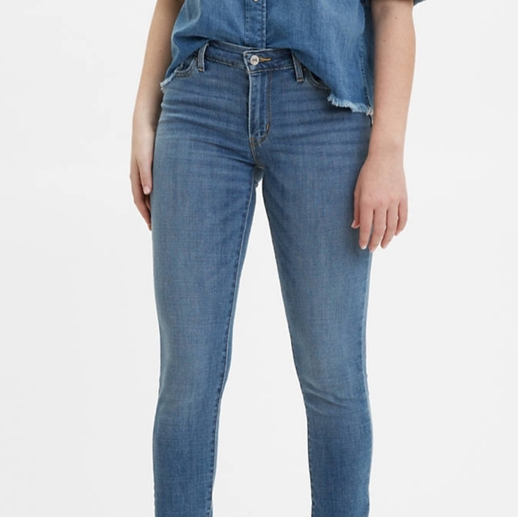 NWT Levi's 711 SKINNY WOMEN'S JEANS, size 24W x 32L - Picture 2 of 4